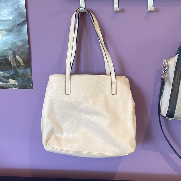 Nine West Tote purse - Picture 3 of 4